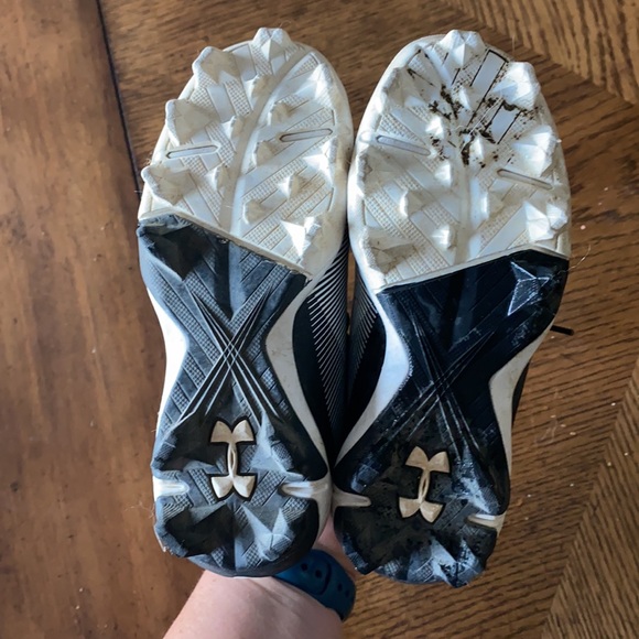 Under Armour Baseball Cleats - Picture 4 of 6